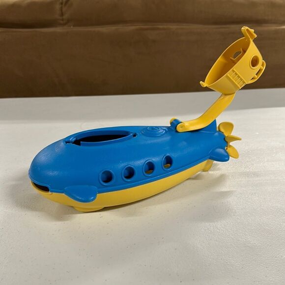 Green Toys Submarine Blue & Yellow plastic kids toy - Picture 2 of 3